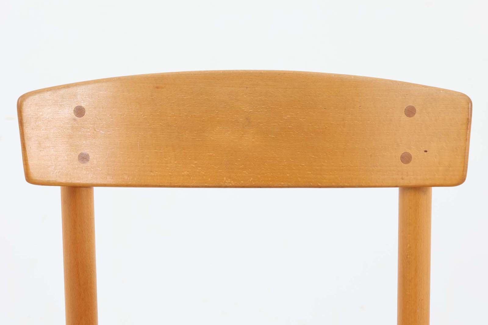 北欧より買い付けたシェーカーチェアです。数あるmogensenの作品の中でも名作で永く愛されています。ペーパーコードはデンマーク製の物を使用して張替を行いましたのでこれからも永くご使用いただけます。