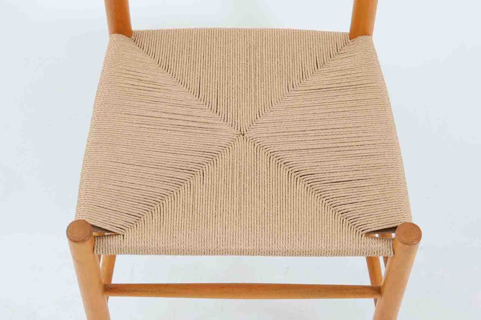 北欧より買い付けたシェーカーチェアです。数あるmogensenの作品の中でも名作で永く愛されています。ペーパーコードはデンマーク製の物を使用して張替を行いましたのでこれからも永くご使用いただけます。