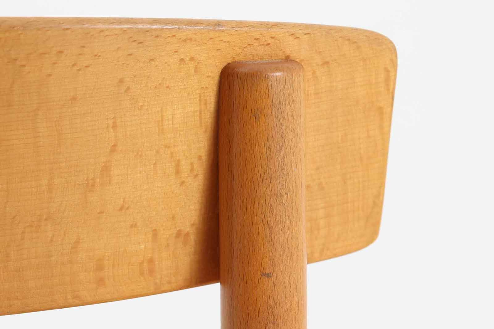 北欧より買い付けたシェーカーチェアです。数あるmogensenの作品の中でも名作で永く愛されています。ペーパーコードはデンマーク製の物を使用して張替を行いましたのでこれからも永くご使用いただけます。