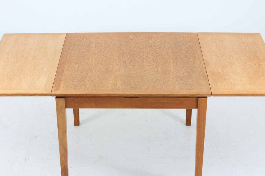 デンマーク製　Kaj Winding　エクステンションダイニングテーブル　正方形　90cm　オーク材　北欧家具ビンテージ