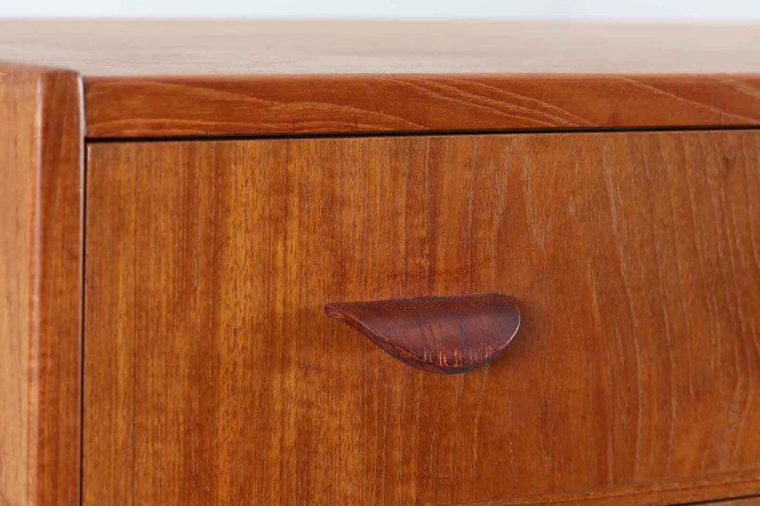 デンマーク製 7段チェスト チーク×オーク材 北欧家具ビンテージ – CHLOROS