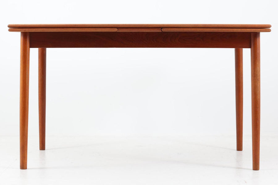 デンマーク製　エクステンションダイニングテーブル　幅 130cm　チーク材　北欧家具ビンテージ