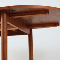 デンマーク製　エクステンションバタフライダイニングテーブル　正方形　チーク材　北欧家具ビンテージ