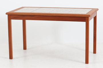 デンマーク製　小ぶりで可愛いタイルトップセンターテーブル　幅92cm　チーク材　北欧家具ビンテージ
