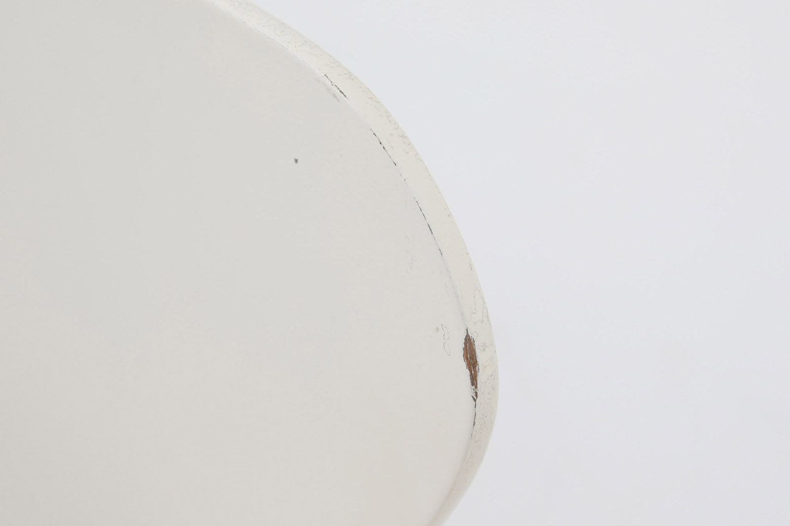 北欧より買い付けました。ArneJacobsenデザインのセブンチェアです。