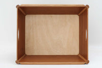 木製の収納ボックスです。ビンテージ品ならではの味わい深い雰囲気です。