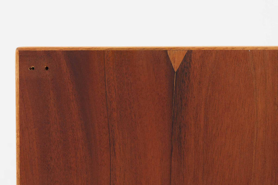 Hans J.Wegner（ハンス・J・ウェグナー）　ベッドサイドテーブル　オーク材　GETAMA/ゲタマ　北欧家具ビンテージ　デンマーク製
