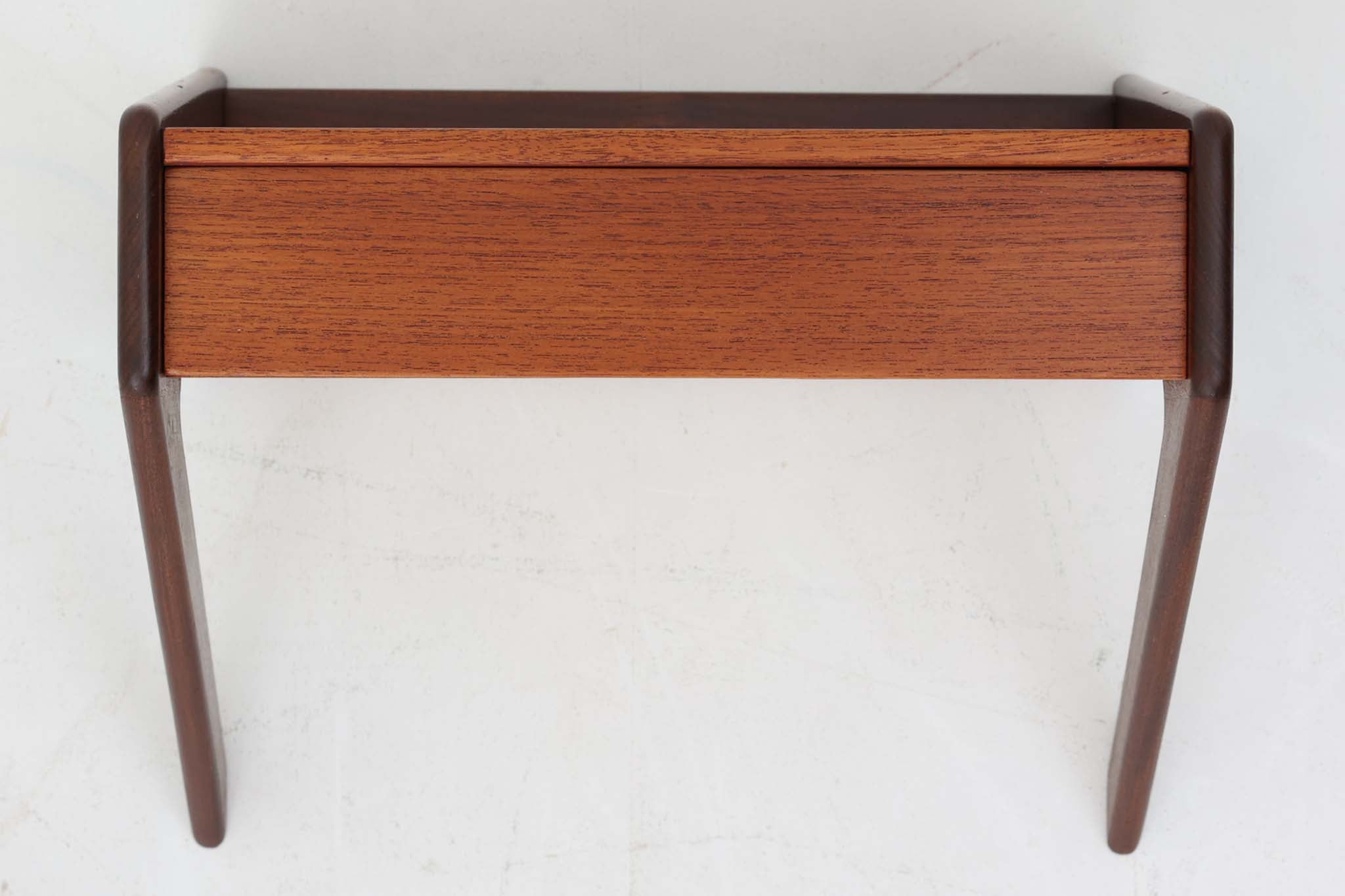 北欧ビンテージ アクセサリー ウォールシェルフ | スタイリッシュな