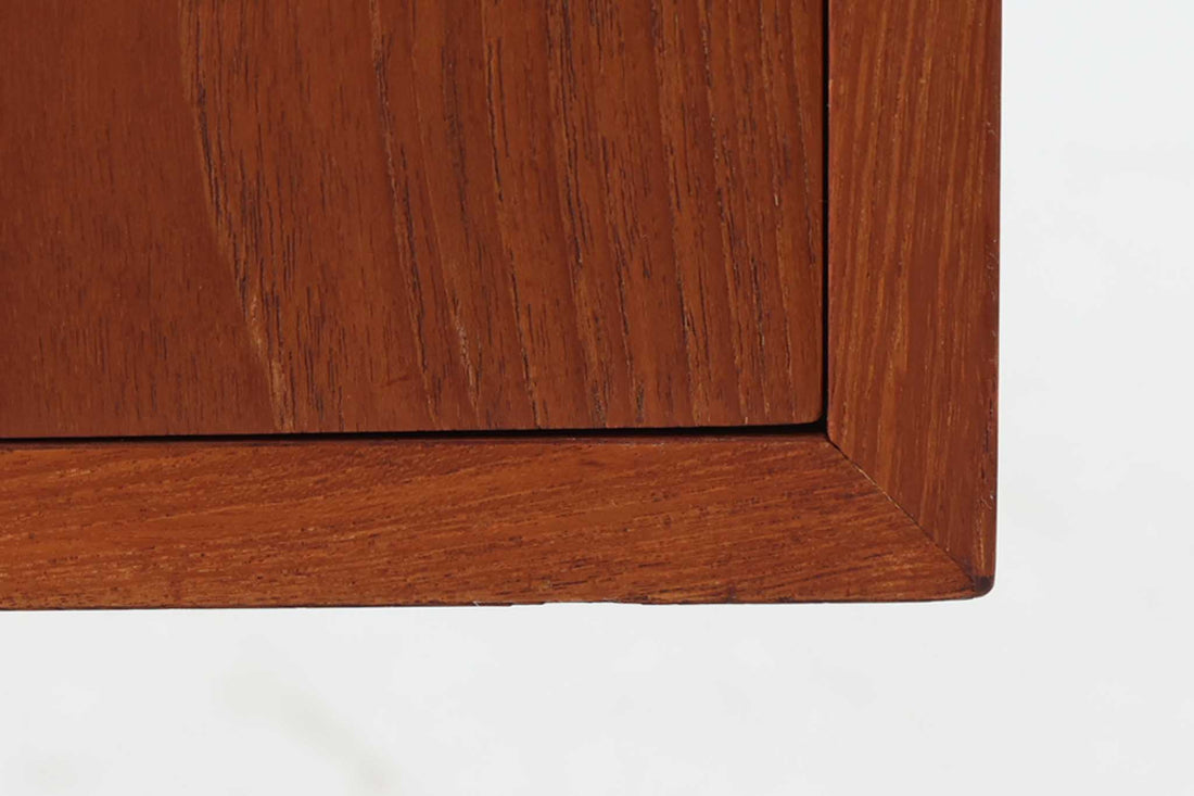 デンマーク製 ワイドチェスト チーク材 北欧家具ビンテージ – CHLOROS