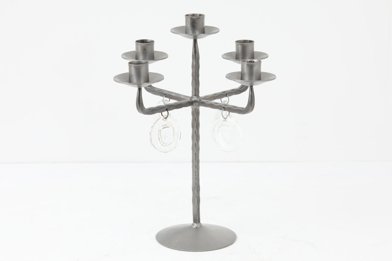 CBN NYBRO社のキャンドルホルダーです。カラーリングやデザイン共に少し女性っぽいデザインが特徴的です。ガラス部は人物モチーフです。