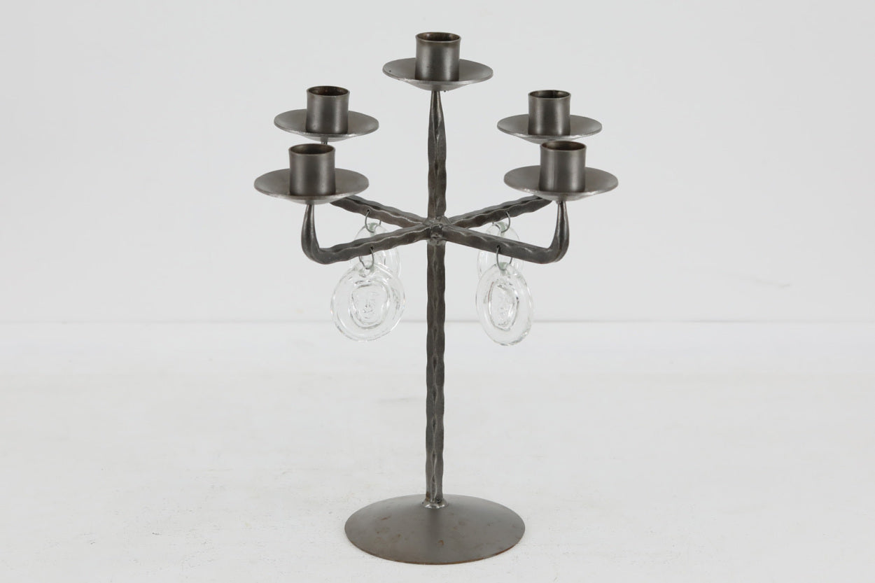 CBN NYBRO社のキャンドルホルダーです。カラーリングやデザイン共に少し女性っぽいデザインが特徴的です。ガラス部は人物モチーフです。