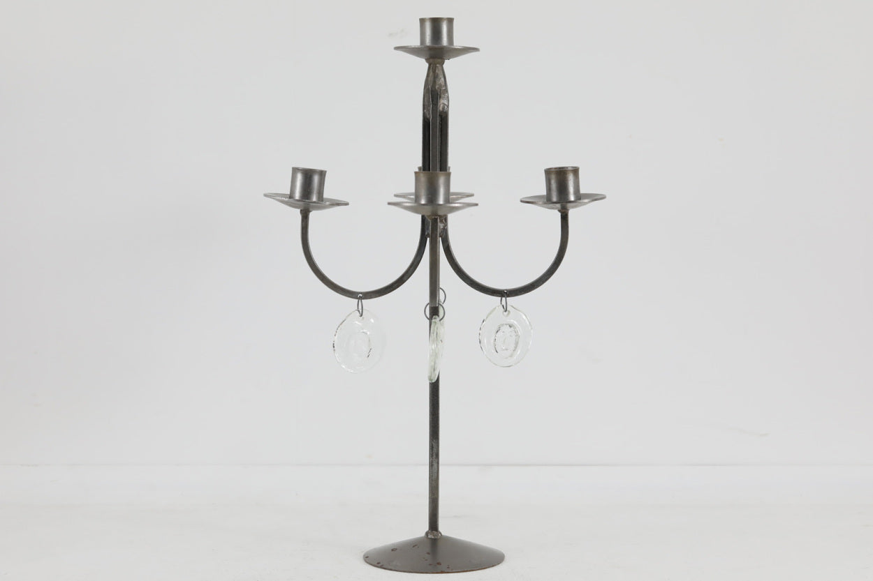 CBN NYBRO社のキャンドルホルダーです。カラーリングやデザイン共に少し女性っぽいデザインが特徴的です。ガラス部は人物モチーフです。