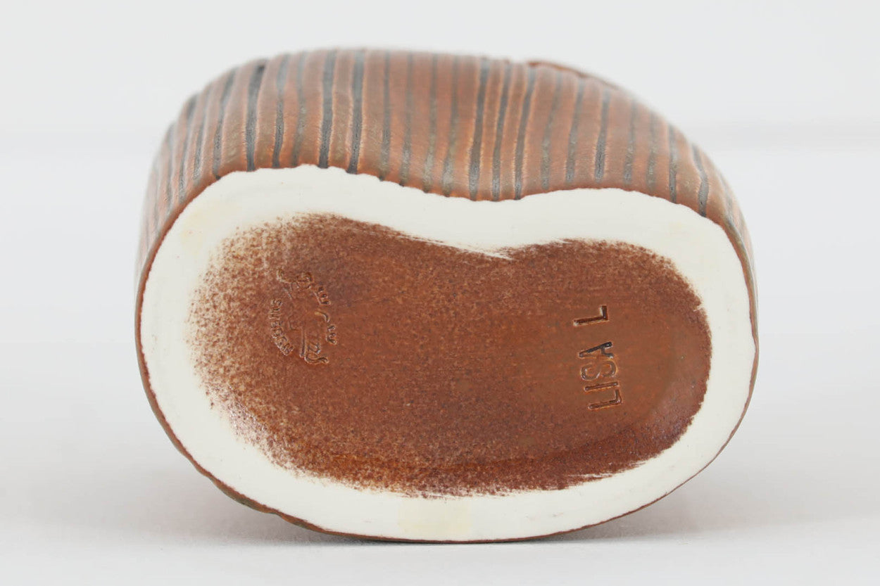 LisaLarsonリサラーソンのベーススカートです。こちらの商品は復刻されているセラミックスタジオ製のモデルではなく、古い希少なRorstrand製のものとなります。