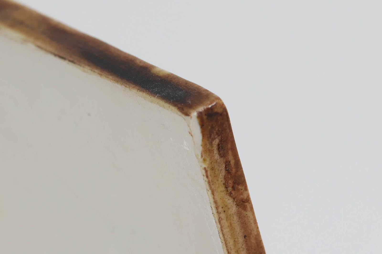 LisaLarsonの陶板の中でも代表的なシリーズがこのUNIKシリーズです。1967年から1986年にかけて製造され、比較的流通量は多いシリーズです。