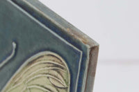 LisaLarsonのFJARILSPLATTORシリーズの陶板です。1972年から1974年にかけて製造され、3種類のチョウのモチーフがあります。