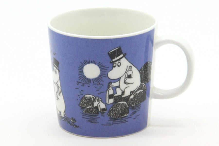 現在も少ないですが流通している廃盤マグカップです。数年前に販売された期間限定マグカップでさえ現在プレミアがついていて、アラビアムーミンの人気を証明しています。