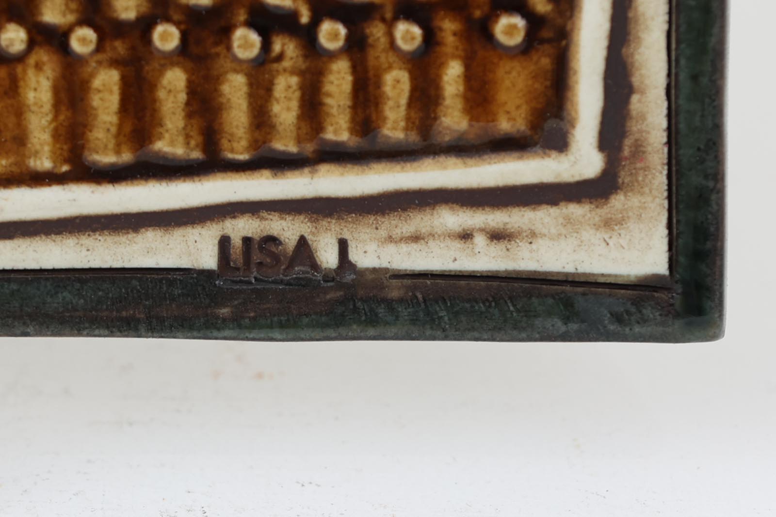 LisaLarsonの陶板の中でも代表的なシリーズがこのUNIKシリーズです。1967年から1986年にかけて製造され、比較的流通量は多いシリーズです。